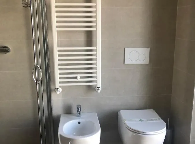 ゲストハウス Cavaliere &